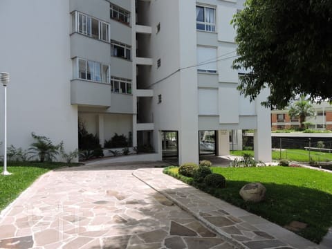 Image 4 - 249250